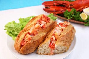 Best Boston Lobster Roll (Top Spots & Iconic Seafood Picks 2024)